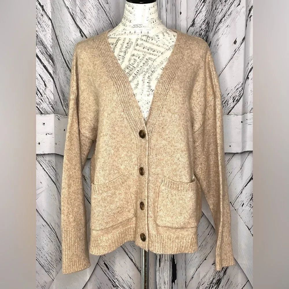 Eloquii V-Neck Cardigan Sweater 14/16